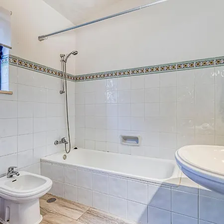 Vakantiehuis Luxury Lge Pool Hot Tub *