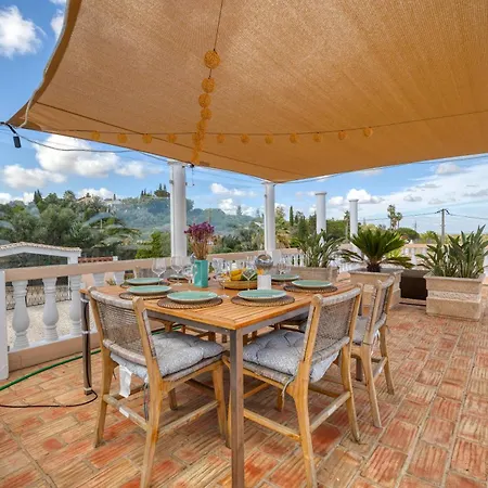 Luxury Lge Pool Hot Tub Holiday home Falfeira